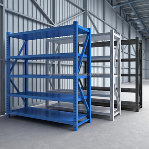 Prateleiras de armazenamento em aço leve a médio, com proteção anticorrosiva, ajustáveis ​​e com sistema cantilever, ideais para uso em garagens, armazéns e fábricas.
