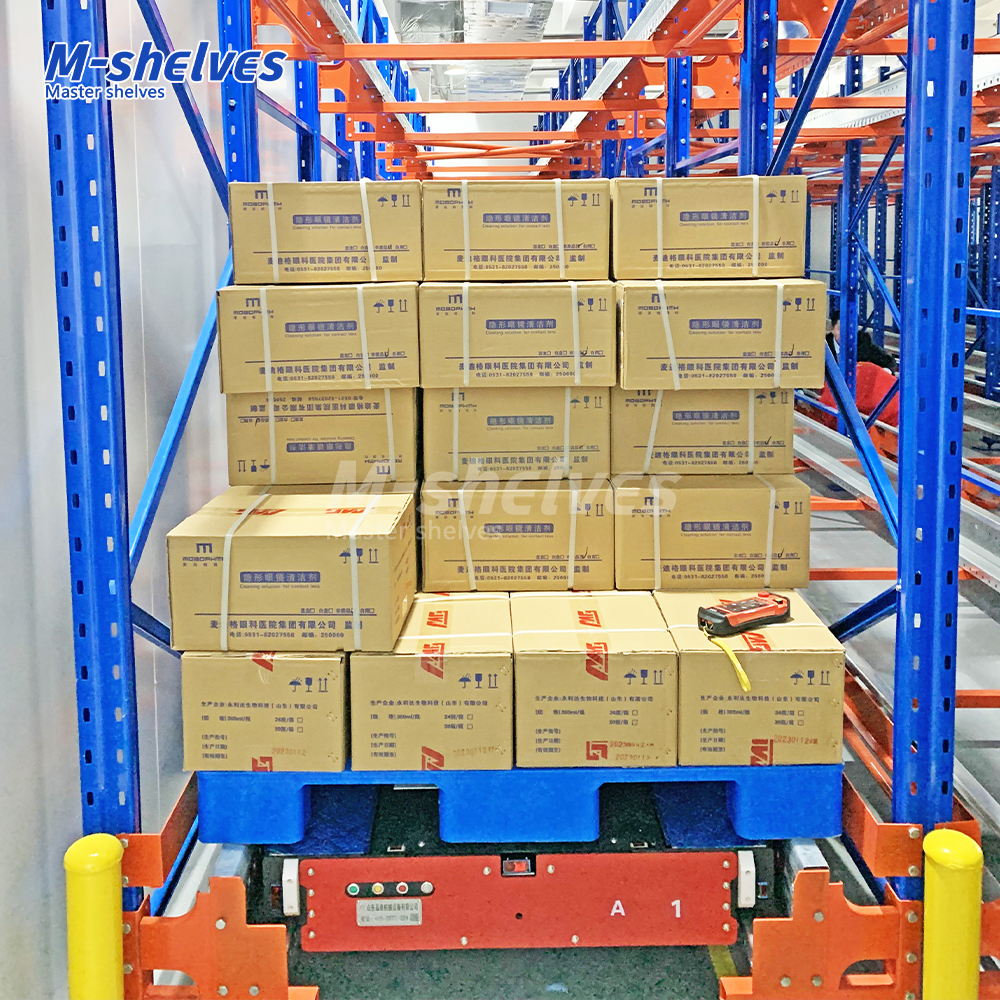 Sistema inovador de estantes com shuttle automático para armazenamento refrigerado inteligente, estantes porta-paletes de aço, estantes com shuttle automático.