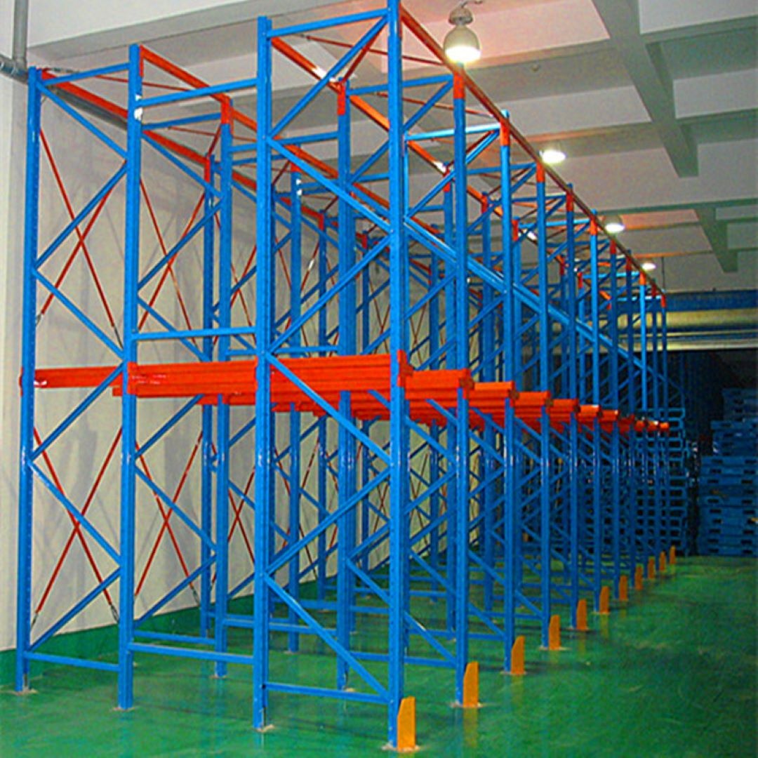 Sistema de estanteria para paletes Kaku Heavy Duty Steel Drive Through com capacidade de 500 a 1500 kg por palete para armazéns.