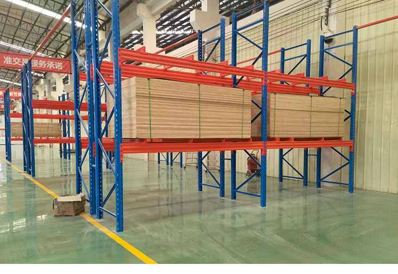 Estantes cantilever de aço estrutural reforçado para otimizar a eficiência do armazém, com suporte de carga robusto e possibilidade de personalização.