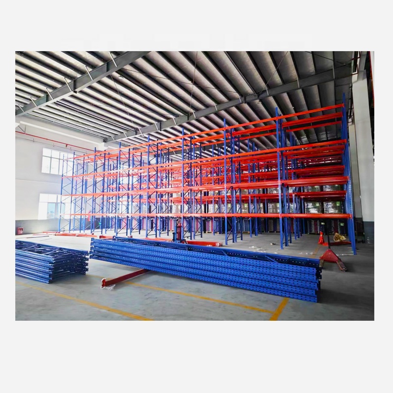Sistema de estantes de alta resistência, fácil de montar, tipo rack premium, para uso com paletes.