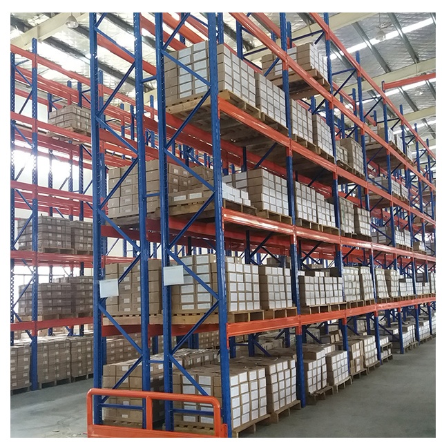 Sistema de estanteria para paletes, armazenamento em armazém, estante industrial de alta resistência para paletes, sistema de estanteria seletiva para armazéns com corredores estreitos.