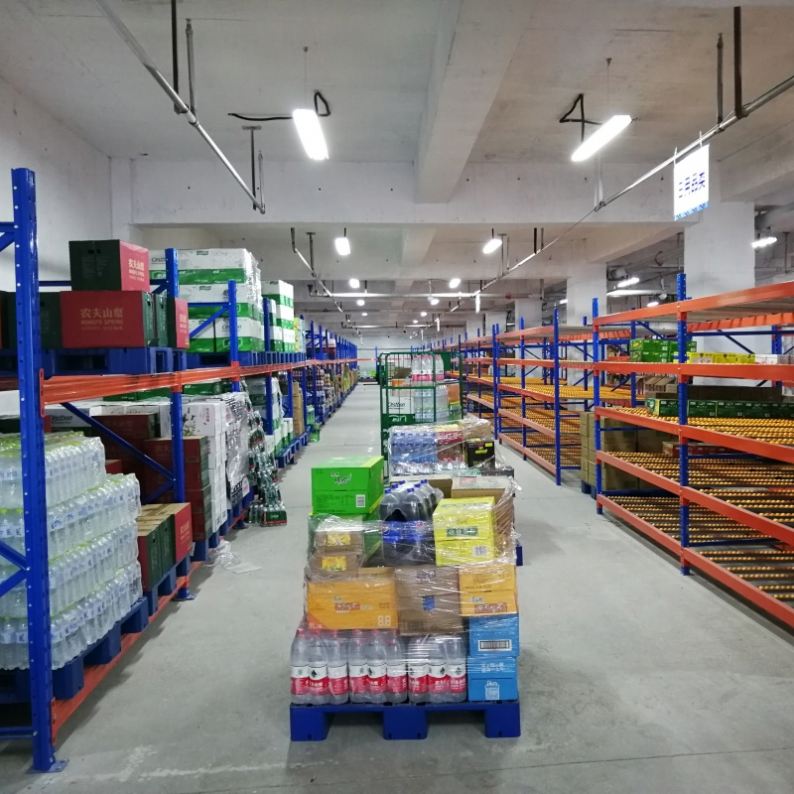 Rack de fluxo por gravidade para caixas de papelão, de alta eficiência, durável e resistente, com 5 camadas, certificado CE e design suave, ideal para centros de distribuição.