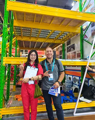 Reunião com operadores logísticos internacionais