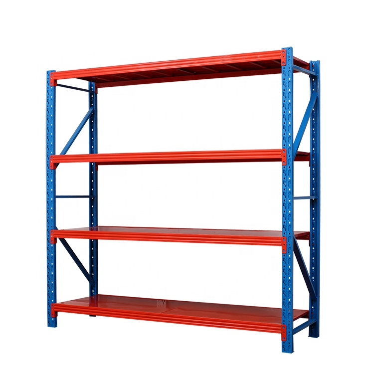 Estante industrial de armazenamento resistente para armazém, com prateleiras metálicas e plataforma de aço.