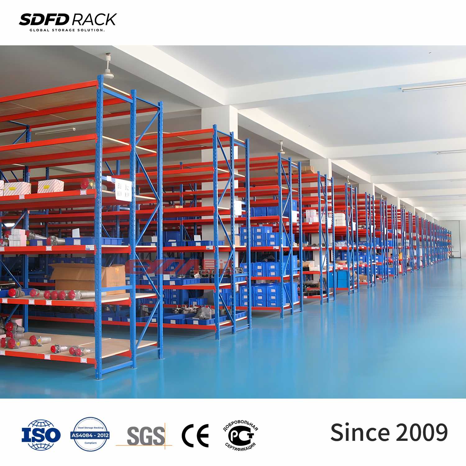 Estantes industriais de grande vão, dimensões 2400x600x2200 mm, para uso geral, com 4 camadas e capacidade de carga de 400 kg. Dimensões: 2400x600x2200 mm.