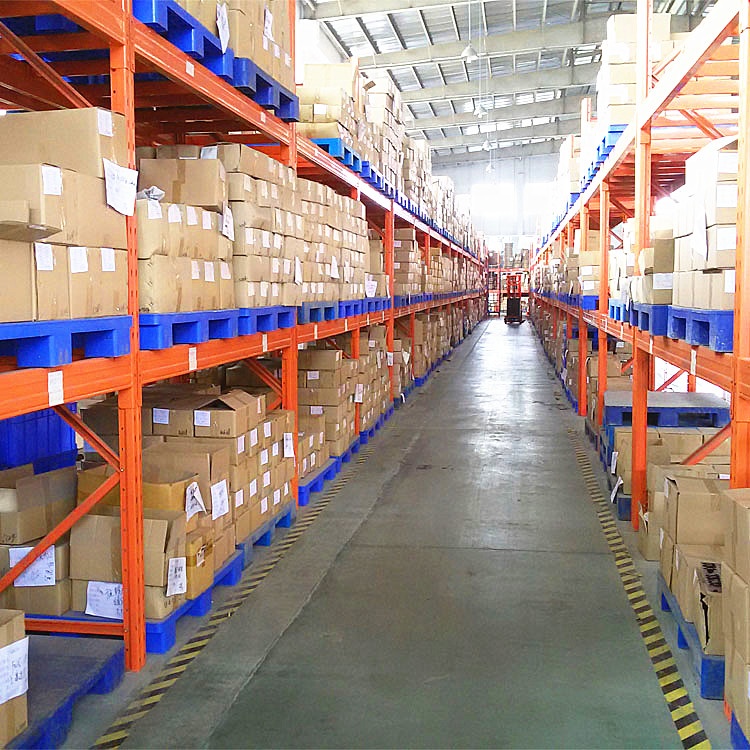 Fácil de instalar e economizar dinheiro, o sistema de estanteria industrial de metal para paletes de alta resistência é ideal para armazéns. Com ele, você pode selecionar paletes de aço para um fluxo contínuo.