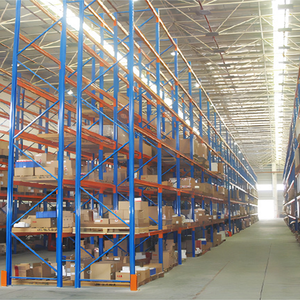Sistema de armazenamento em armazém com estantes porta-paletes empilháveis ​​de aço Q235B para serviço pesado, com guia para empilhadeira, capacidade de 3000 kg.