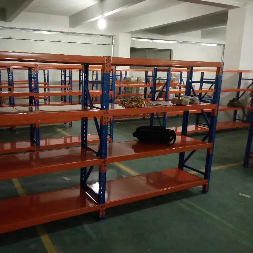 Estante metálica de alta capacidade com 2 camadas, resistente e multinível, ideal para organizar sua casa, garagem ou porão. Altura ajustável.