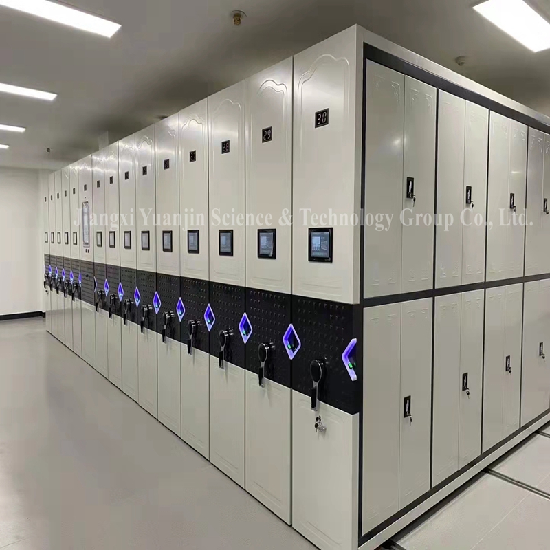 Sistema moderno de estantes metálicas móveis e ajustáveis ​​em aço, ideal para bancos, residências, escritórios, órgãos governamentais, porões, escolas e bibliotecas.