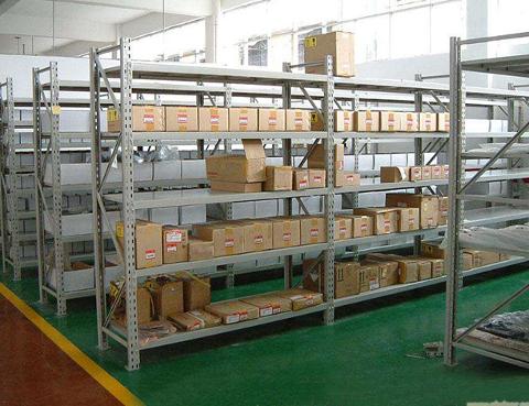 Prateleiras de aço sem parafusos, tamanho médio, com 5 camadas, revestimento em pó, fáceis de montar, altura ajustável, economizam espaço, permitem personalização.