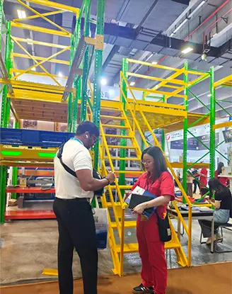Apresentação de estantes de média carga