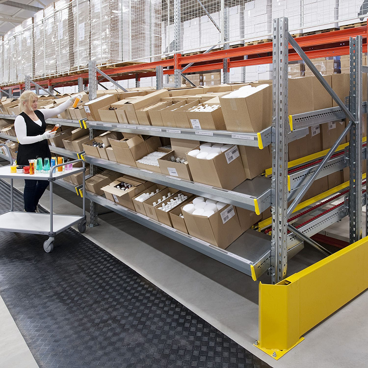 Carton flow through rack