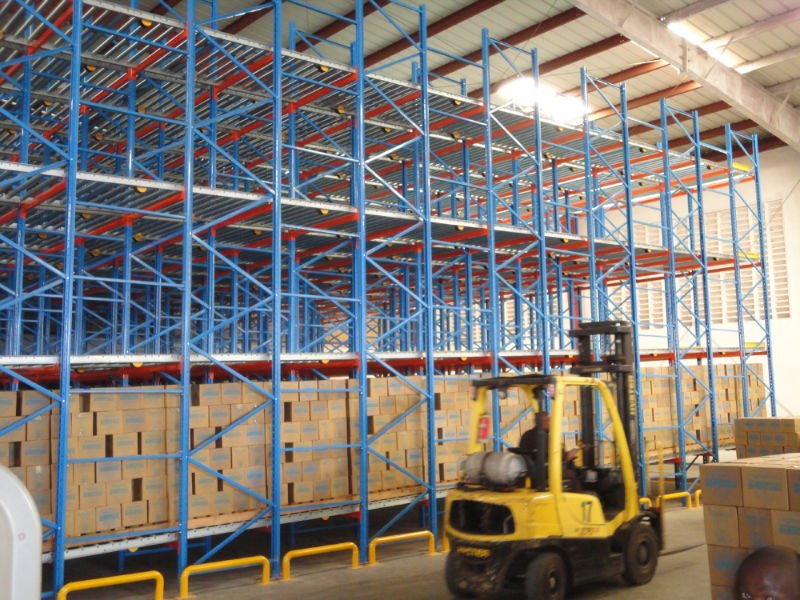 Estantes industriais personalizáveis ​​ODM para armazenamento de alta resistência, com sistema de paletização por gravidade e sistema FIFO Flow para equipamentos de armazém.